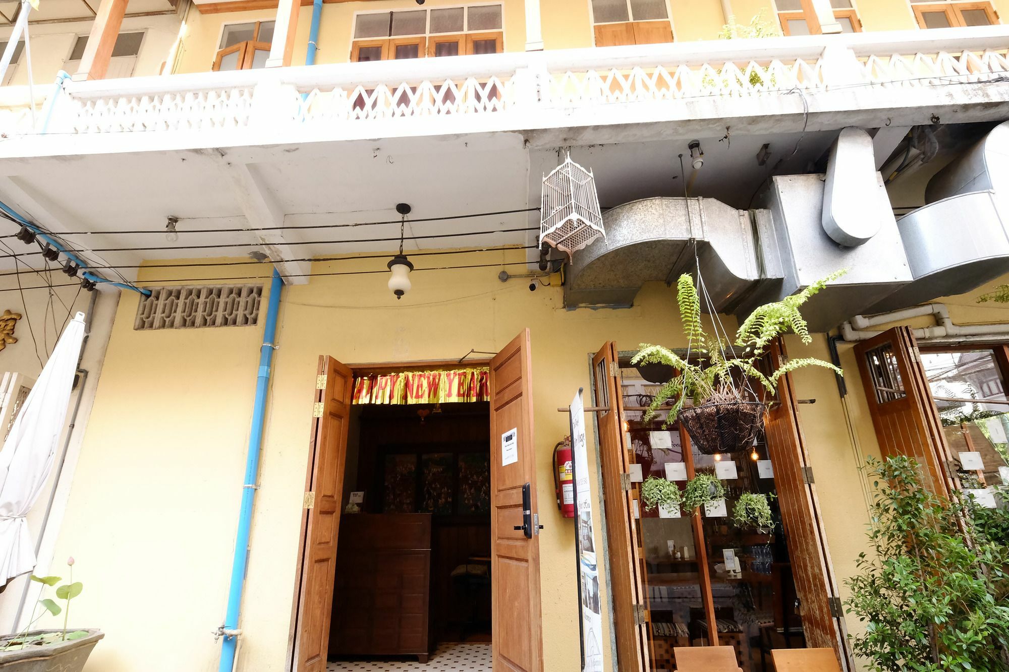 The Royal Thatien Village Bangkok Exterior photo