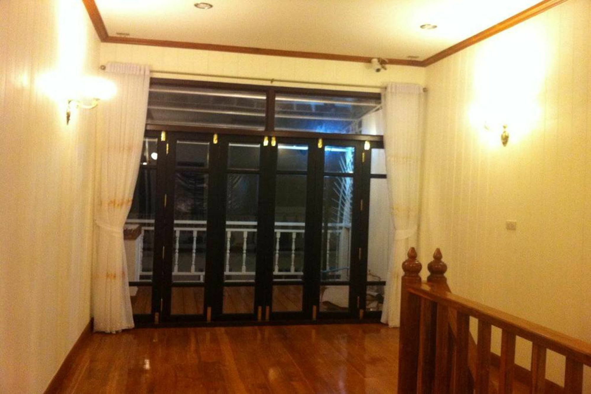 The Royal Thatien Village Bangkok Exterior photo
