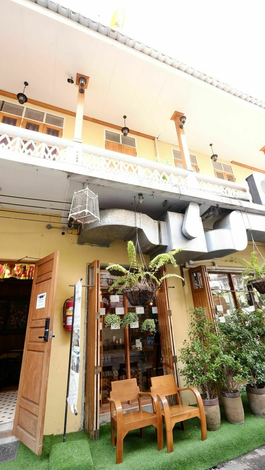 The Royal Thatien Village Bangkok Exterior photo
